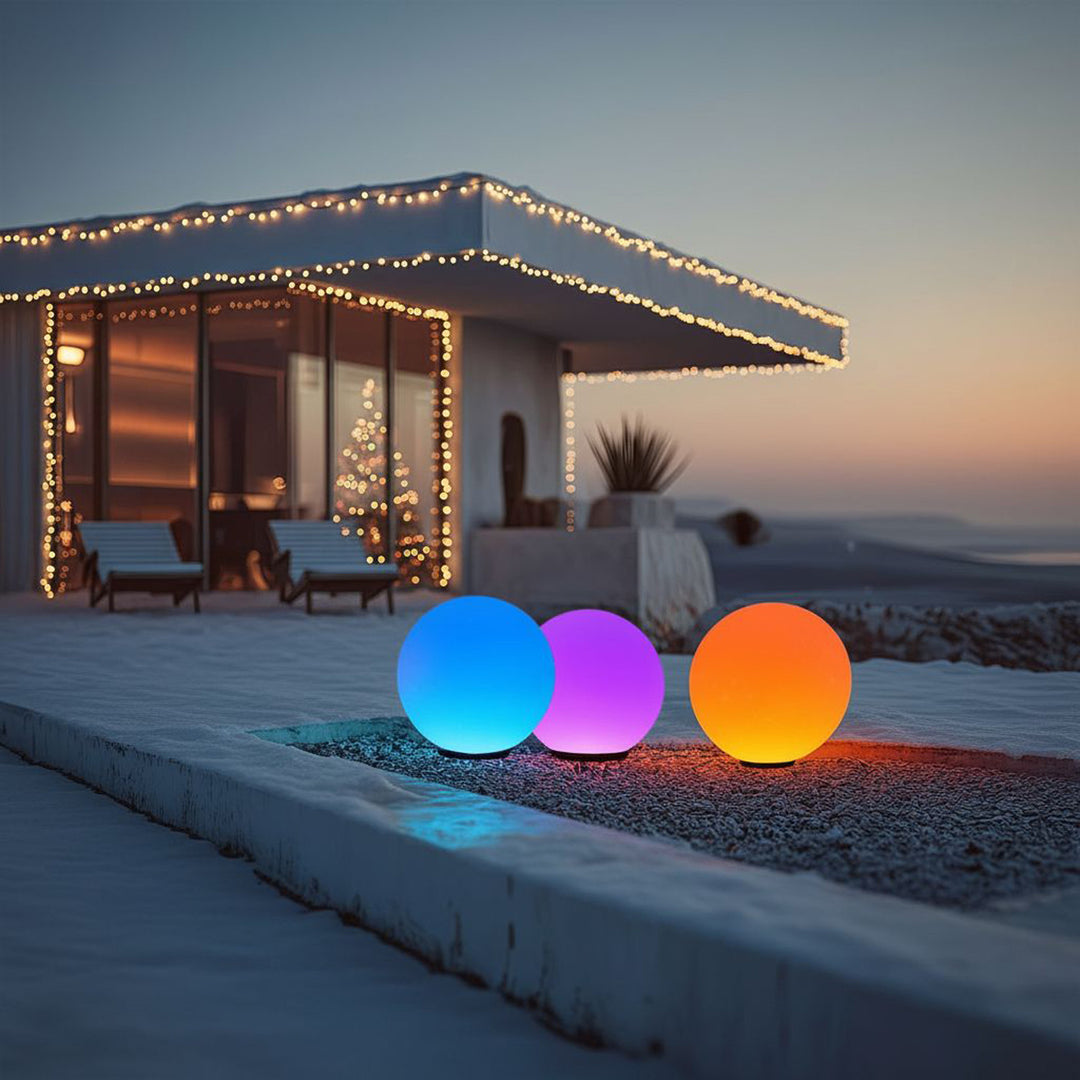 GreenBlue solcellsdriven fristående trädgårdslampa, sfär, 15x15x48cm, RGB-färgade LED, GB122