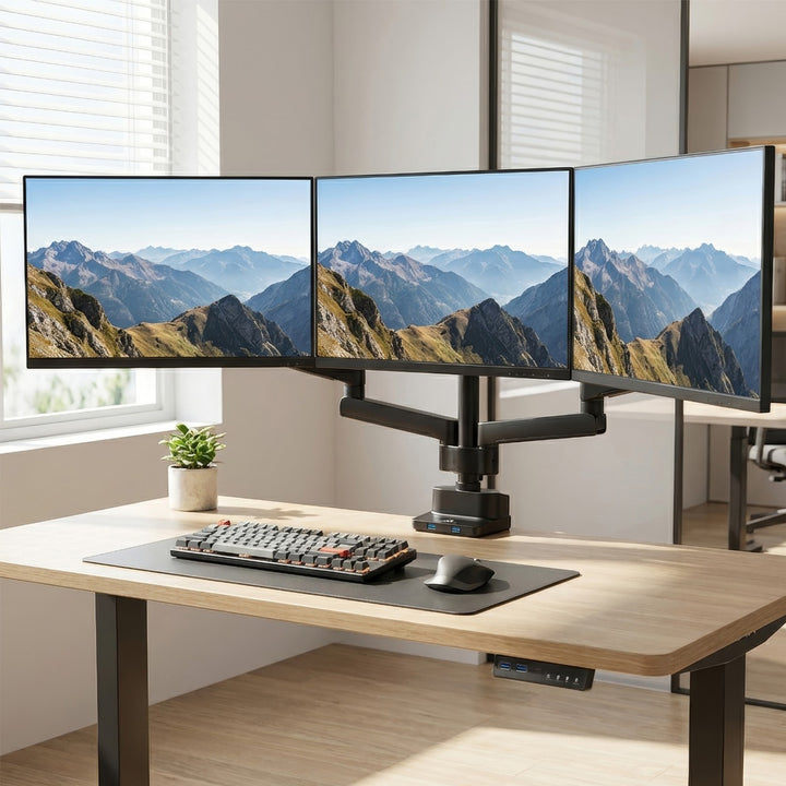 Maclean skrivbordsfäste för 3 LCD-skärmar, VESA 75x75 och 100x100, 2x USB 3.0, 17-27", 3x7kg, MC-811