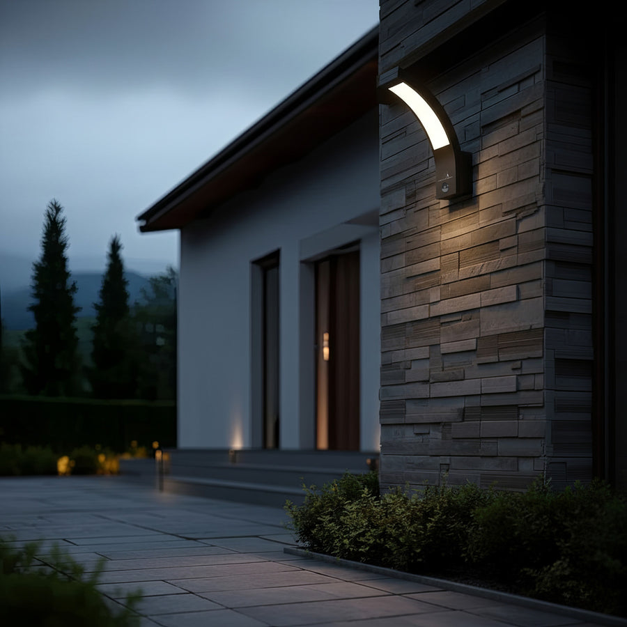 Maclean Energy MCE244 LED-lampa med infraröd rörelsesensor 750lm 10W IP54