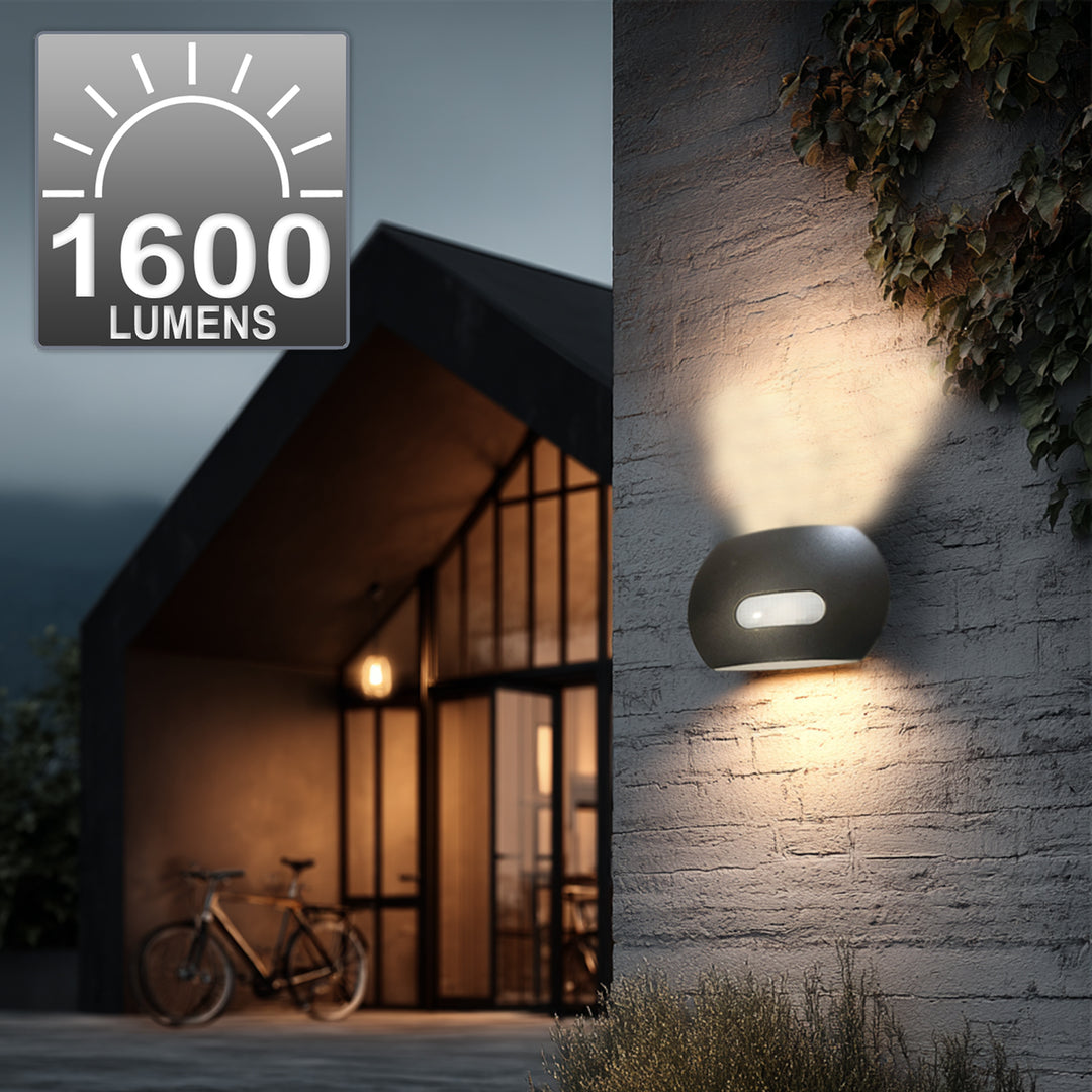Maclean Energy MCE366 - PC+ALU, 20W (1600lm) neutralvit 4000K IP65 grå LED-vägglampa med PIR-sensor