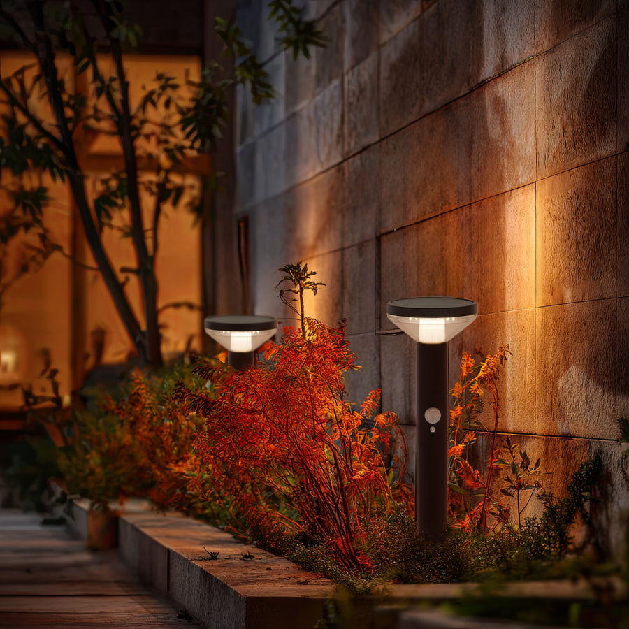 Solar LED-lampa med Maclean-sensor, svart, IP44, 3 ljuslägen, Li-ion 18650 batteri 3,7V 1200 mAh, knock-in, MCE465 B