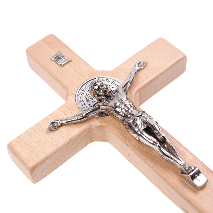 Träkors av Sankt Benedikt hängande med pasque naturlig 18x10x1,8cm