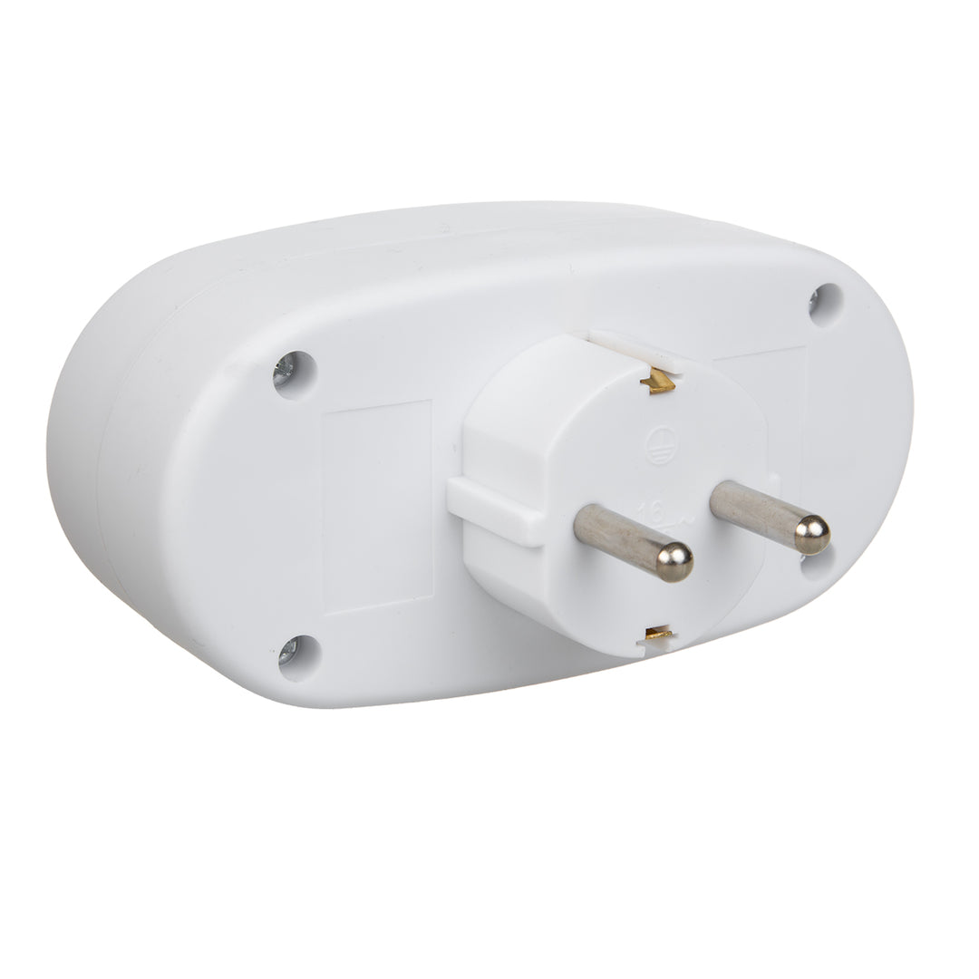 Maclean uttag, splitter med 2 uttag och kretsbrytare, typ F, 2x16A, MCE338 F