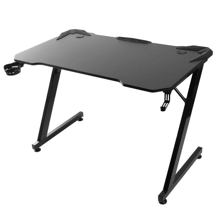 Maximera din spelupplevelse med Svart Gamingbord från NanoRS. Stödjer upp till 150 kg, justerbar höjd (750 mm), rymlig (110x60x1,5 cm), med mugghållare och hörlurshållare. Modell: RS345.