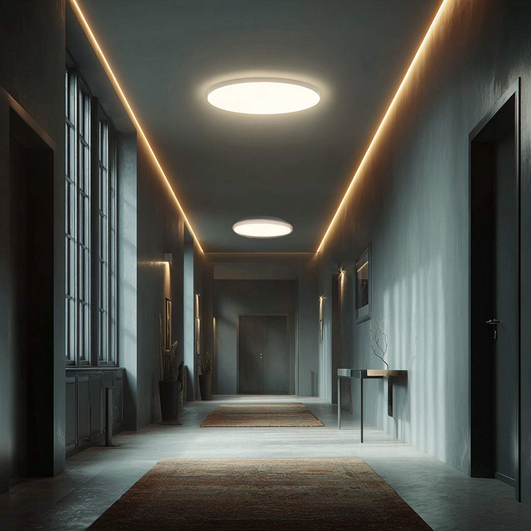 Maclean MCE347 LED sensor ceiling lamp. With a 5.8GHz microwave sensor, it emits a 4000K light with 12W power and 950lm brightness. Rated IP44, it ensures durability and reliability in various settings.