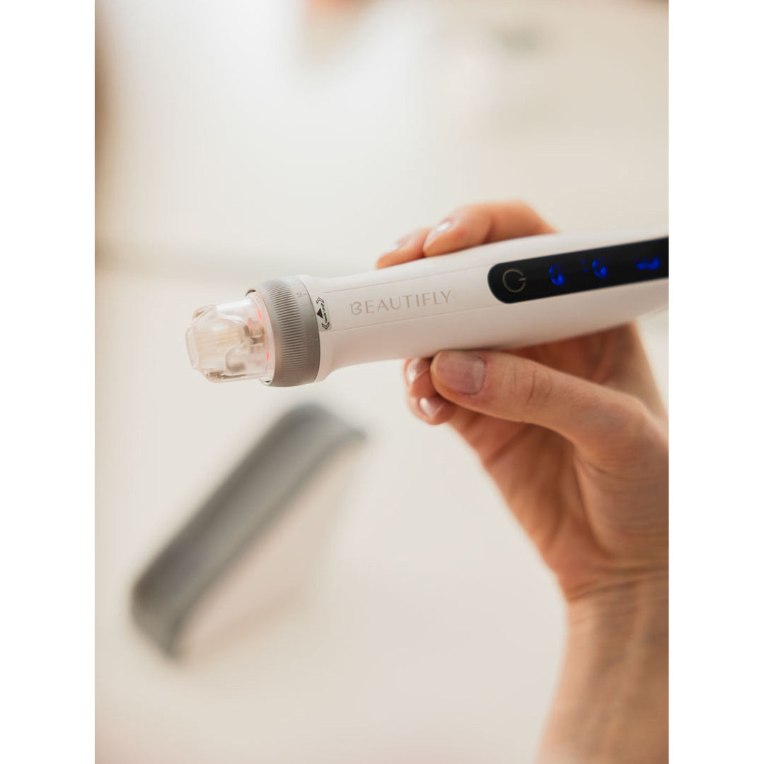 Dermapen CollagenBoost Mesoterapi med mikronålar med EMS-mikroströmmar och LED-ljus