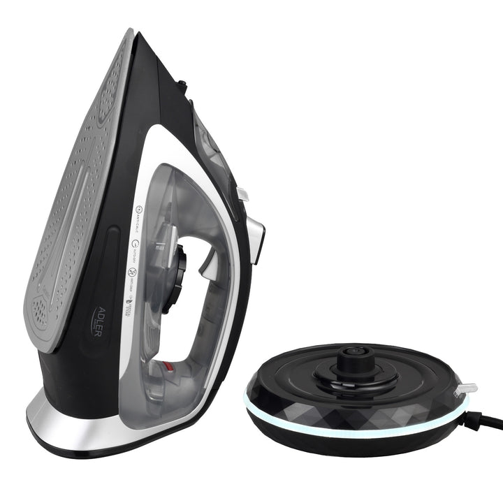 Adler sladdlöst ångstrykjärn, keramisk stryksula, 2800W, AD 5043