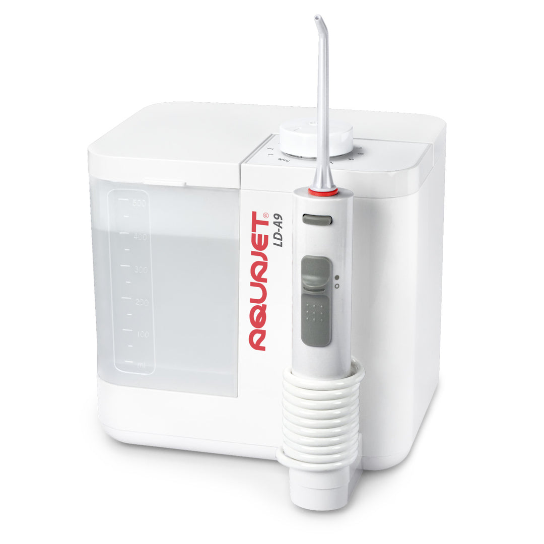 Aquajet irrigator, elektronisk styrning, 500 ml behållare, 4 spetsar, LD-A9