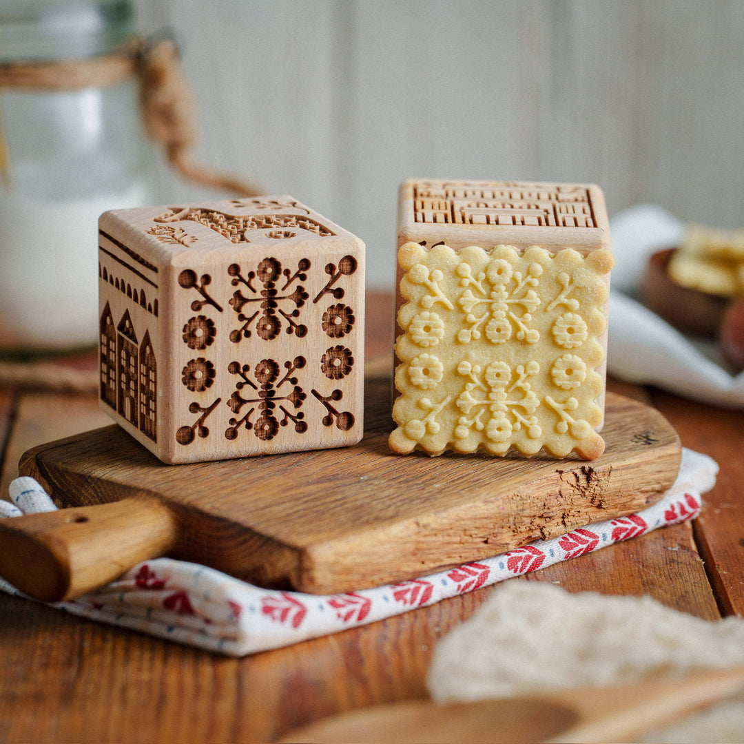 Goody Woody graverad tårtbit, 6 cm, bokträ, 6 mönster, skandinavisk stil