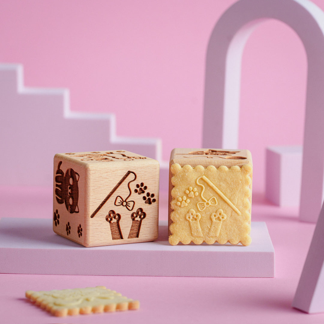 Goody Woody graverad tårtbit, 6 cm, bokträ, 6 motiv, katter