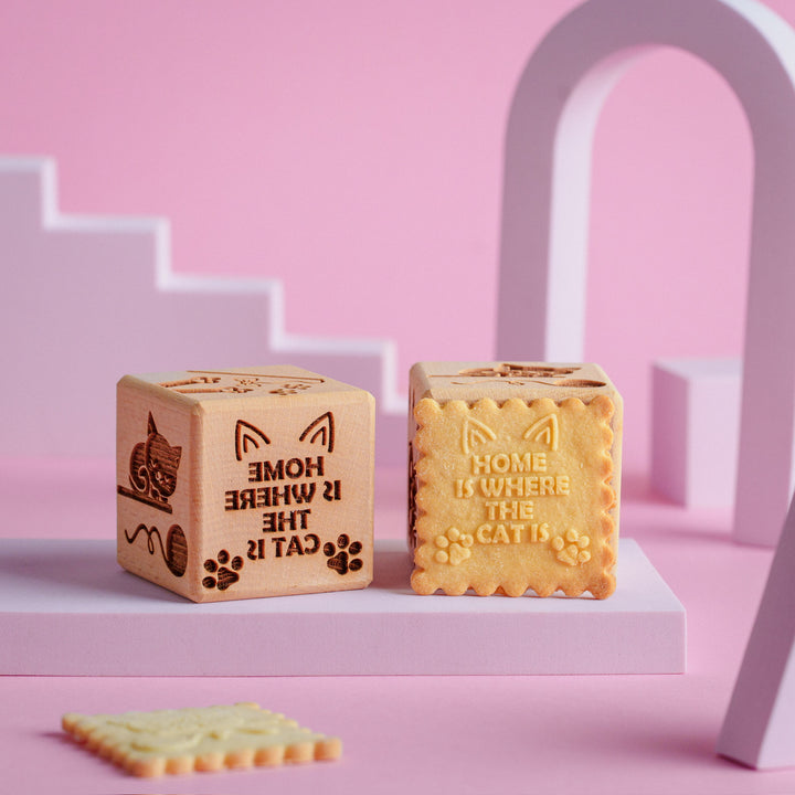 Goody Woody graverad tårtbit, 6 cm, bokträ, 6 motiv, katter