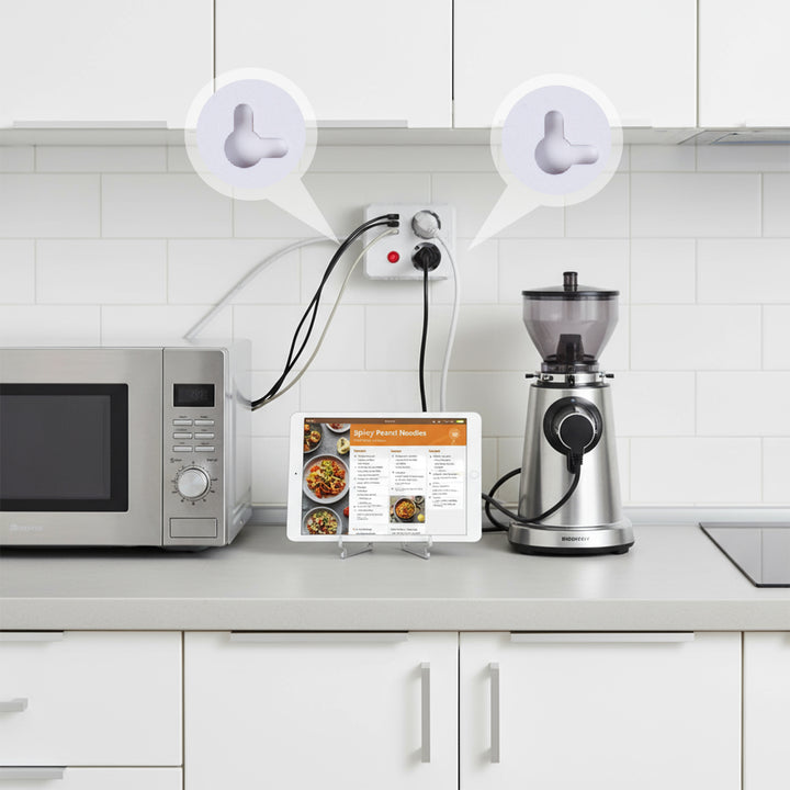 Maclean grenuttag, förlängningskabel 2 uttag + 3xUSB, 110-240V AC 50/60Hz, 2,1A max 2500W, 1,5m, vit, MCE387 W