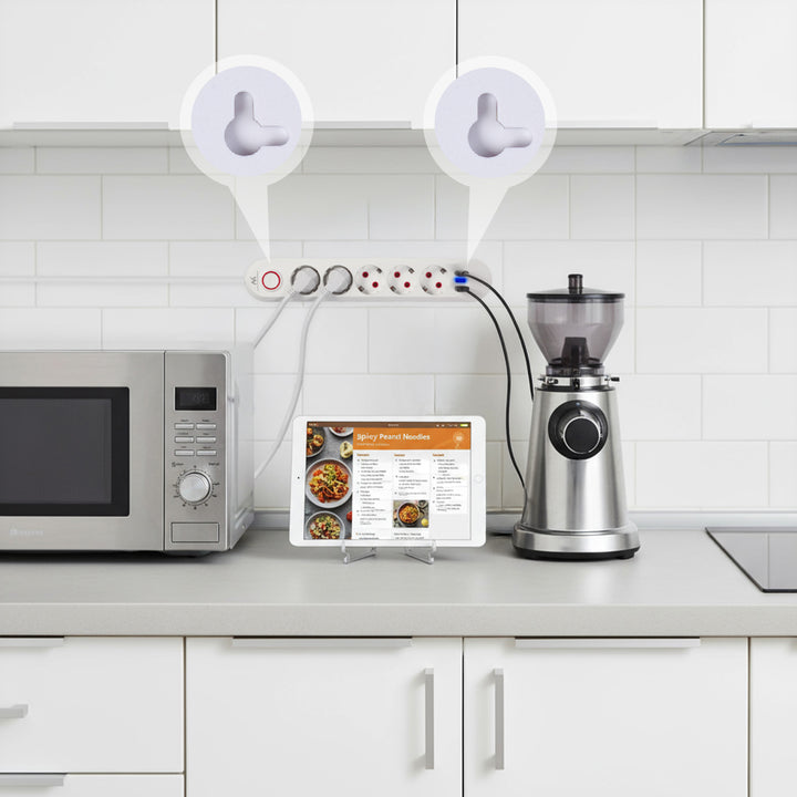 Maclean grenuttag, förlängningskabel 5 uttag + 3xUSB, 110-240V AC 50/60Hz, 2,1A max 2500W, 1,5m, vit, MCE395 W