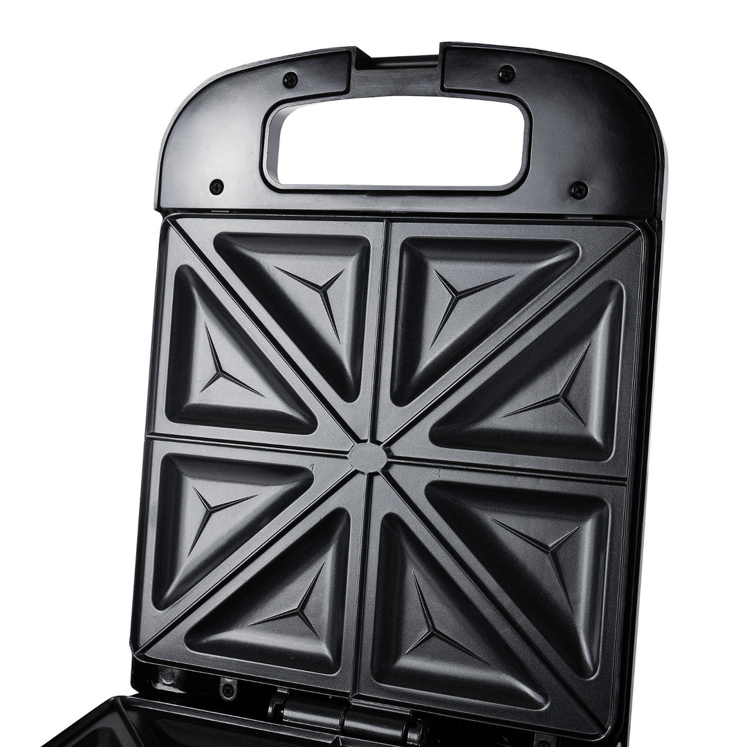 Adler AD 3055 svart 2000 Watt smörgåsmaskin för 4 smörgåsar