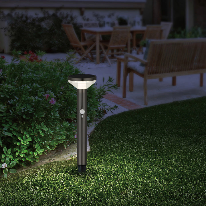 Maclean Solar LED-lampa, med sensor, 3 lägen, plug-in, Li-ion 18650, IP44, 3,7V, 1200 mAh, svart, MCE465 B, 8 st