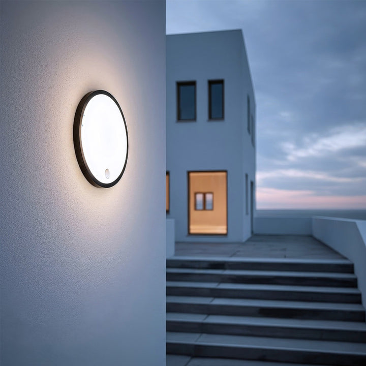 LED-lampa med rörelsesensor Maclean, PIR-sensor, svart, 10 W, IP65, 1000 lm, neutral färg, MCE525 B