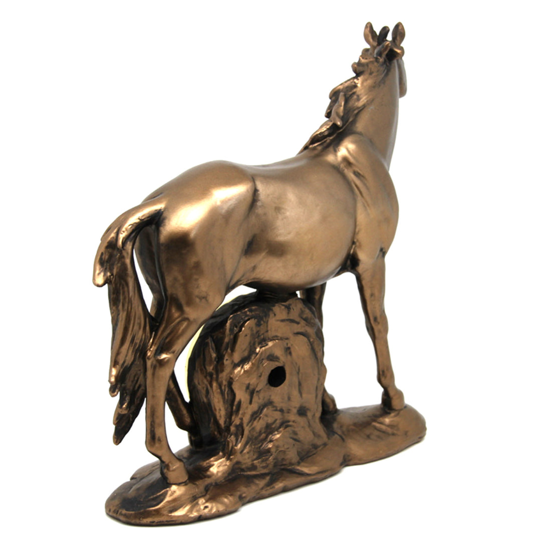 Figurin av stående häst, klocka, dekorativ skulptur i brons, drottning Isabel