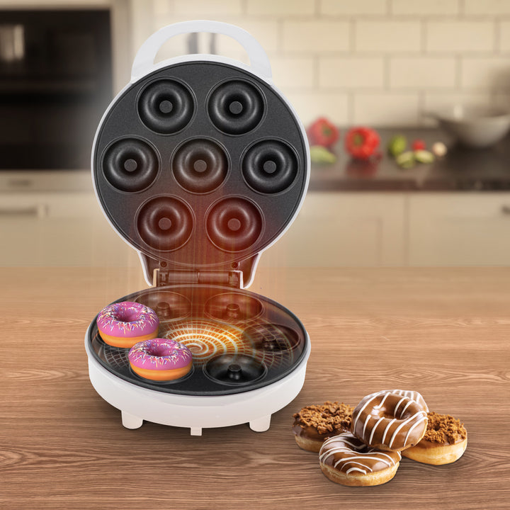 Doughnutmaker Adler, för 7 munkar, non-stick beläggning, vit, 1500W, AD 3075