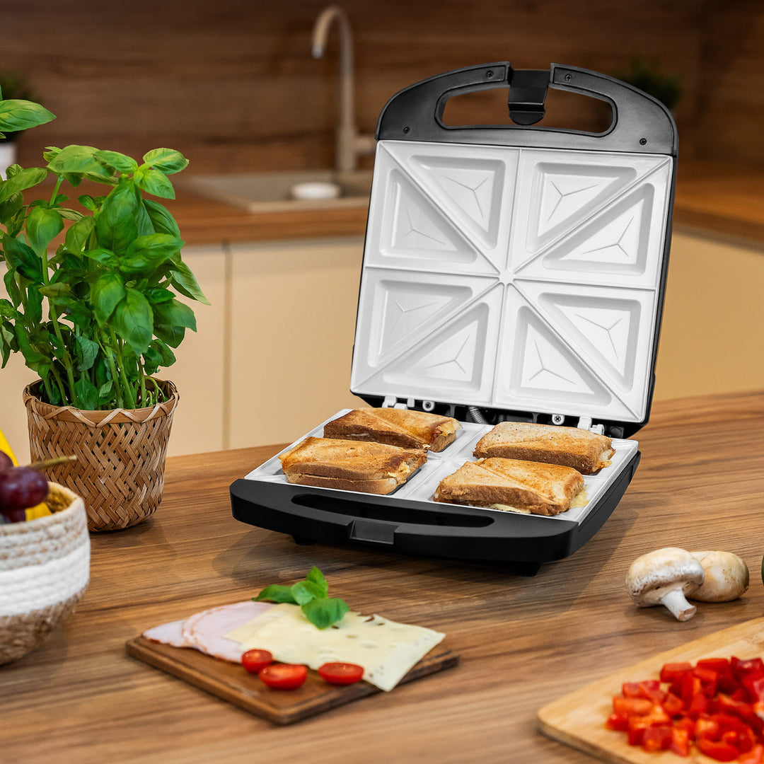 Teesa smörgåsgrill, keramiska insatser, för 4 smörgåsar, maximal effekt 1500 W, TSA3229B