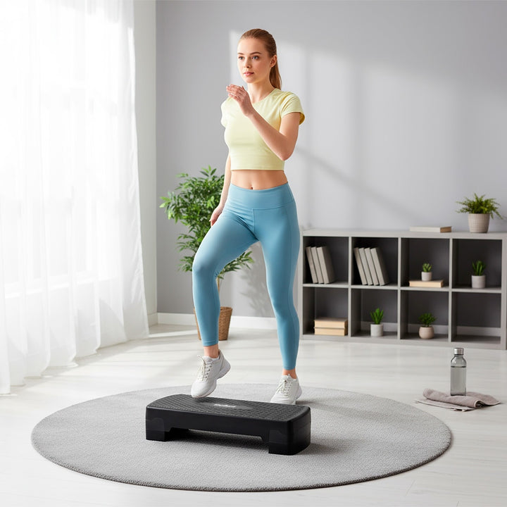 Aerobics- och fitnesssteg Rebel Active, 3 steg, 68 cm, svart, RBA-3227-BK