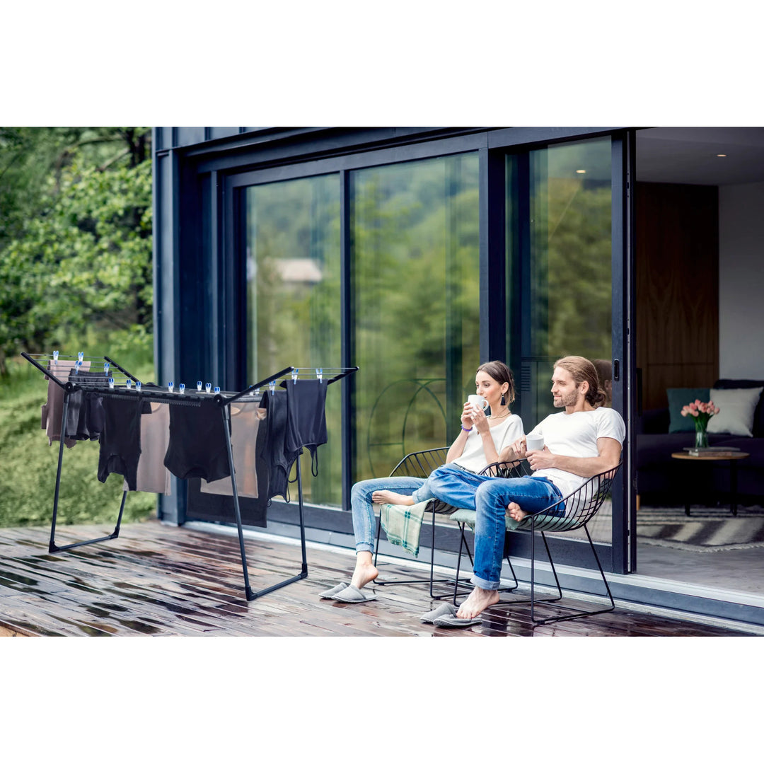 Torkställ Pegasus 180 Solid Black Leifheit, linlängd 18 m, stabila parallella ben, väderbeständigt, 2 klädhängare, 81589