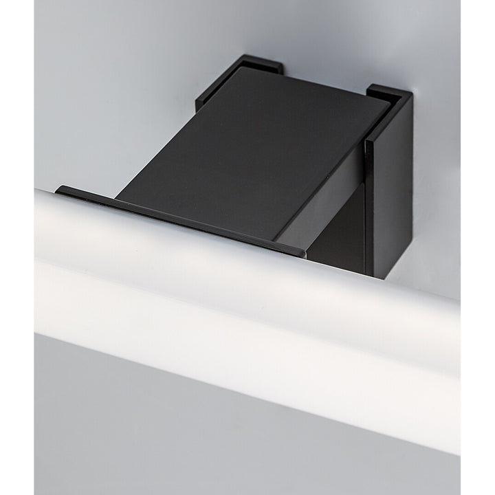 Badrumslampa Rabalux Oliro LED 4 W, svart, IP44, 4000 K, 75050