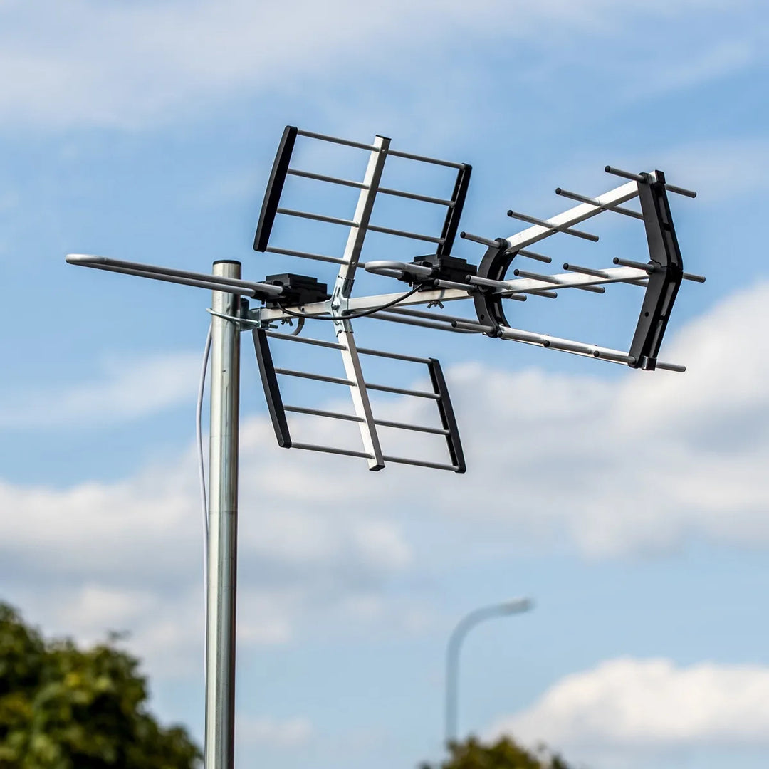 VA900 COMBO riktantenn för DVB-T/T2 med LTE-filter, aluminium, Vayox