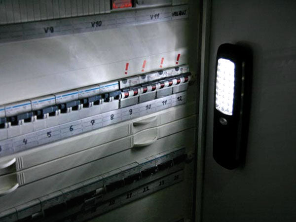 Maclean COB LED-verkstadslampa, magnet, krok, 3xAA, MCE03