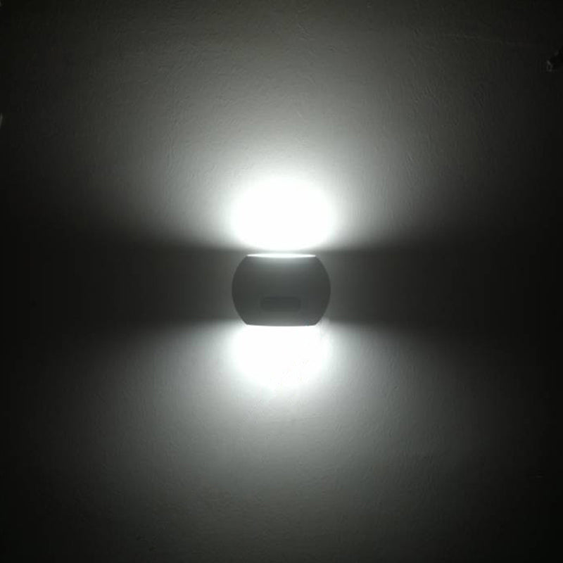 Maclean Energy MCE366 - PC+ALU, 20W (1600lm) neutralvit 4000K IP65 grå LED-vägglampa med PIR-sensor
