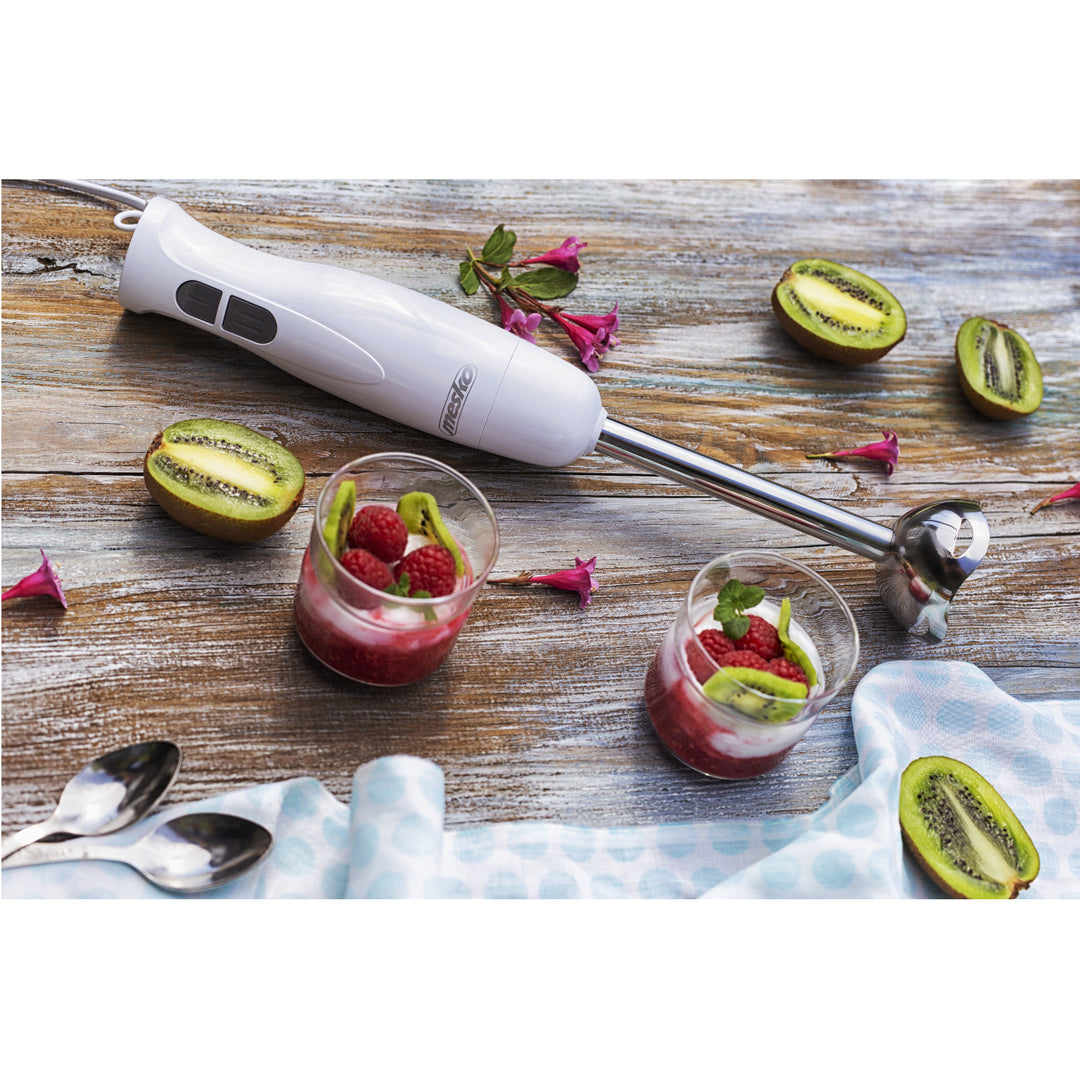 Mesko MS 4619 stavmixer med en maximal effekt på 300W