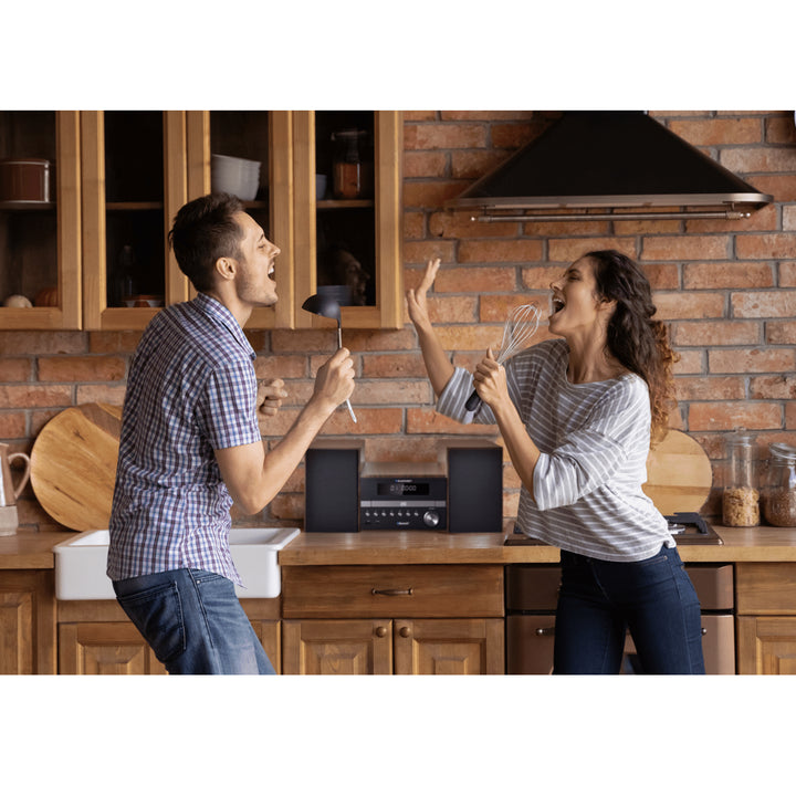 Micro HiFi System Stereo System Med Bluetooth Och fjärrkontroll Compact System FM Radio 2x50W AUX LED-Display CD-Spelare CD/-R/-RW/MP3/WMA